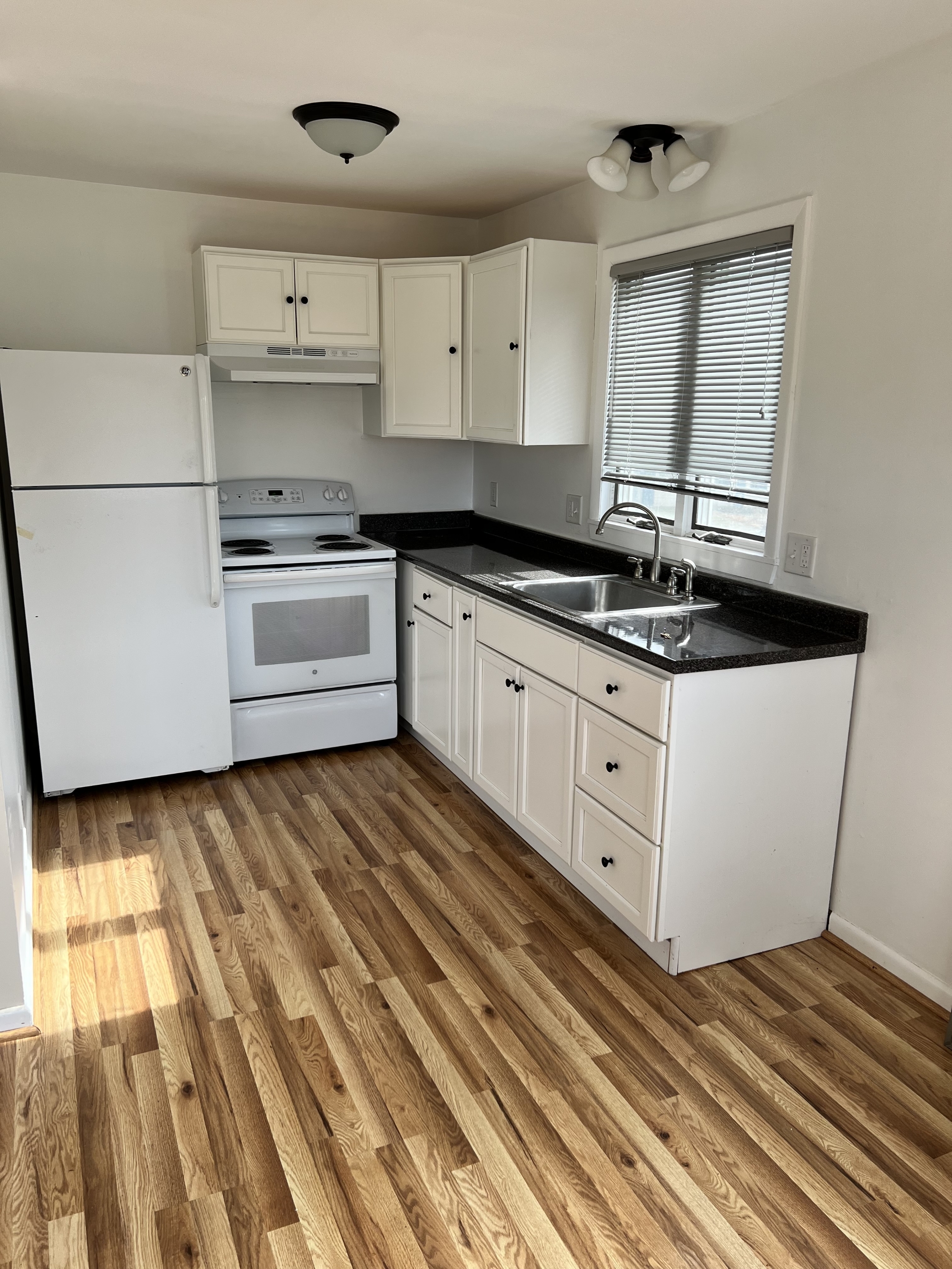 6 Sugarloaf Street - B